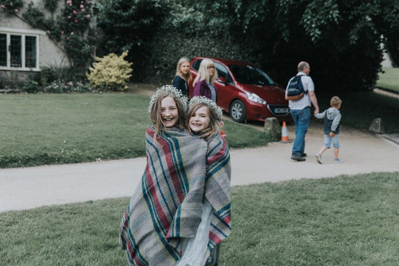 flowergirls laughing