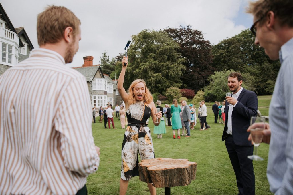 plas dinam wedding