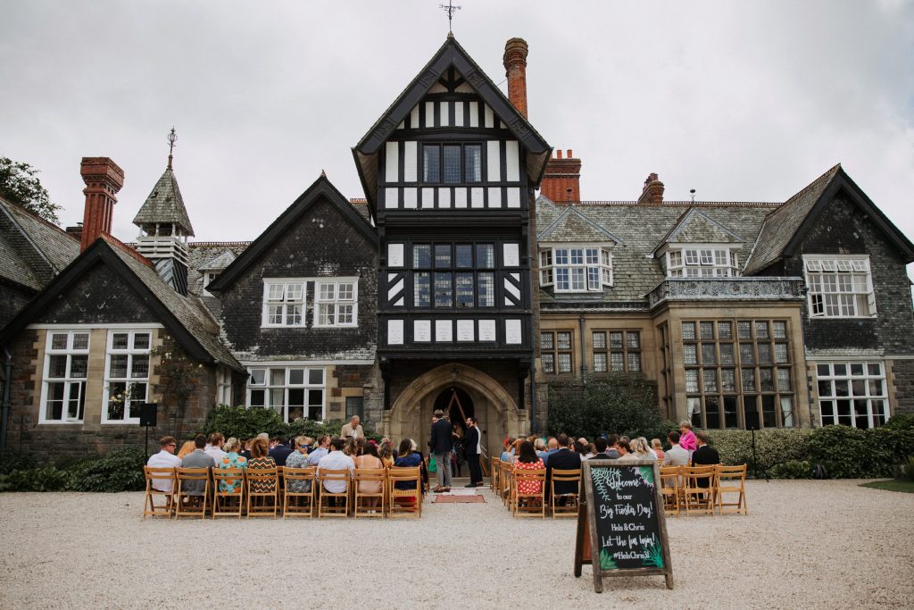 plas dinam wedding