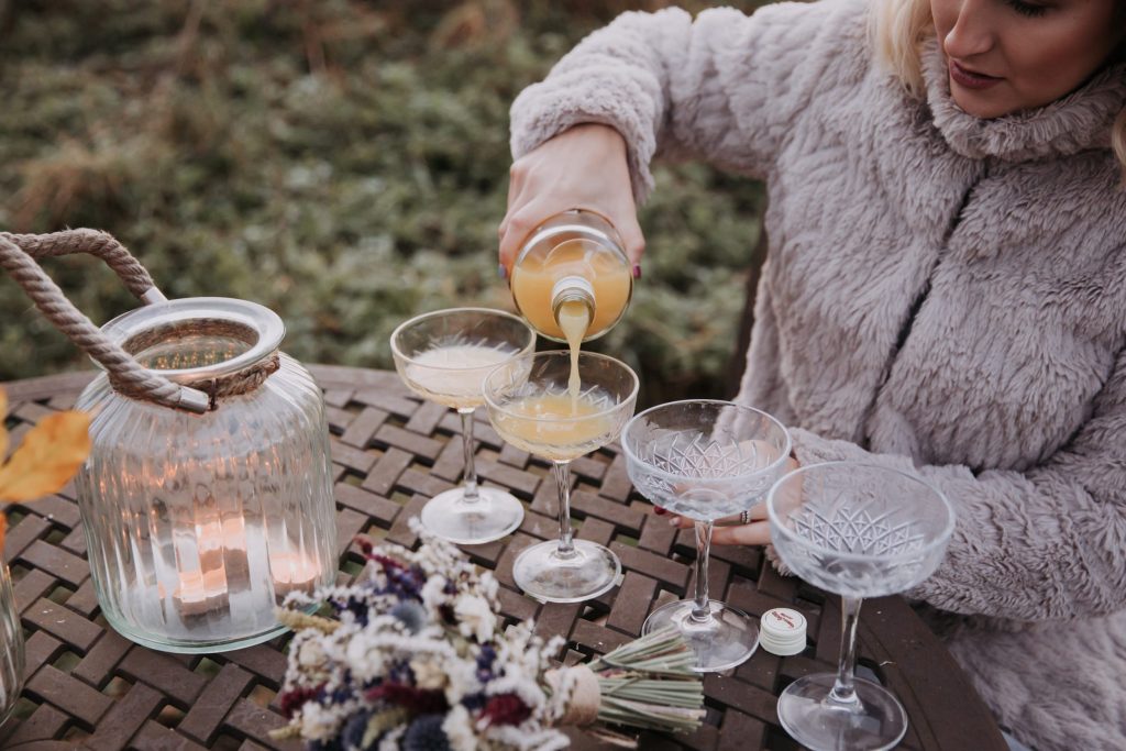 pouring prosecco