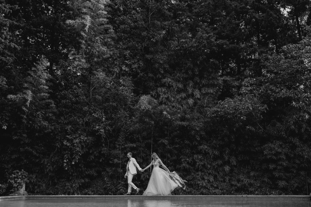 black white photography relaxed wedding photographer 