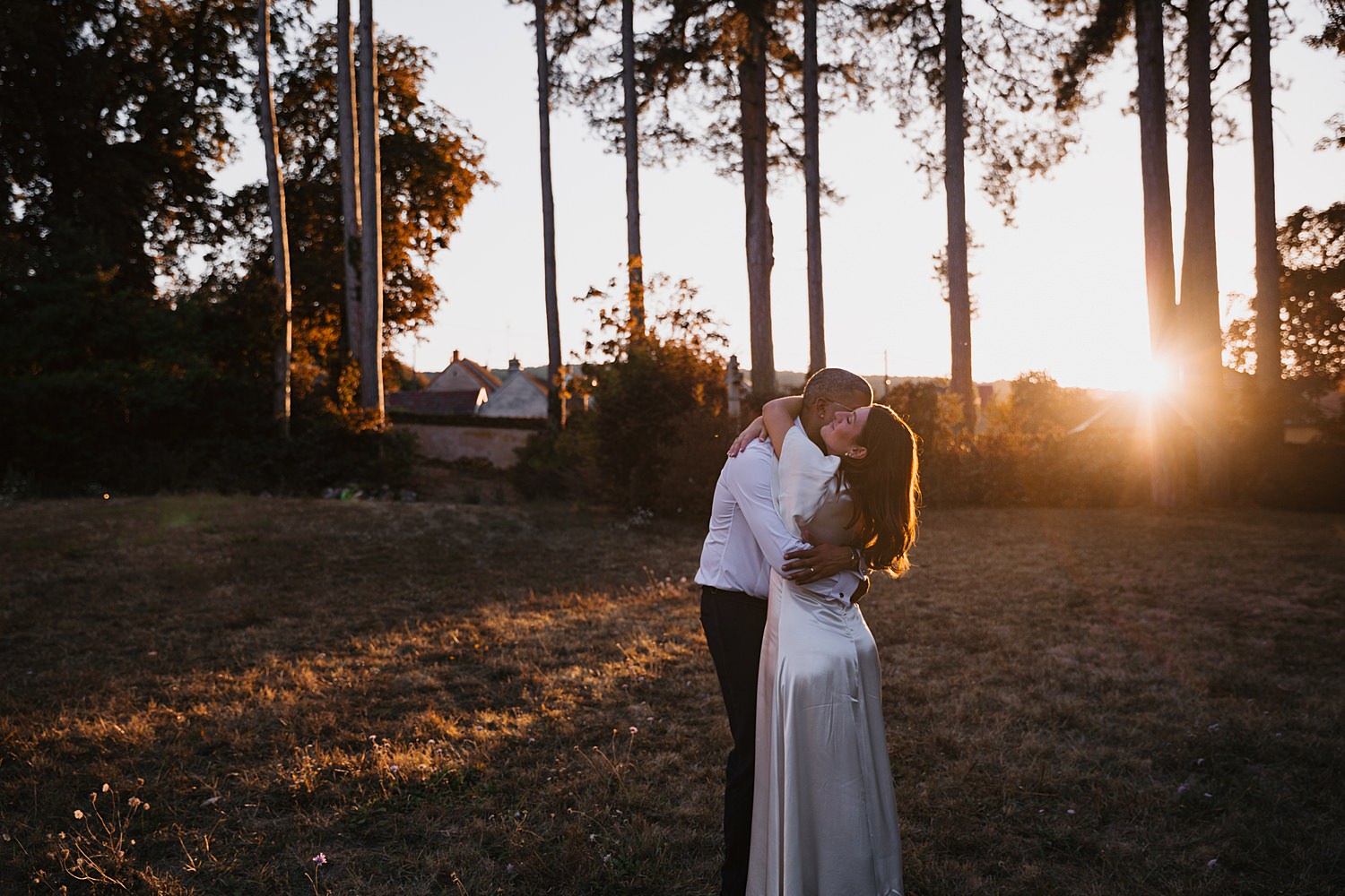 romantic sunset couple photos at Château de Thauvenay wedding